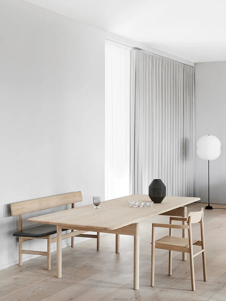 Post Spisebordsstol, sædepolstret max 95 læder fra Fredericia Furniture - 2 - Jacobsen Plus