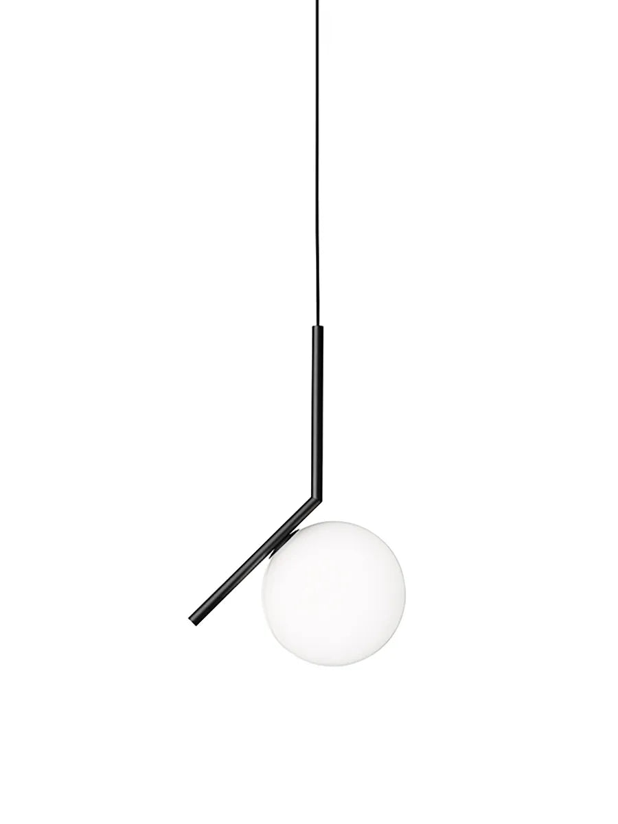 IC S1 pendel fra Flos - Sort - Jacobsen Plus