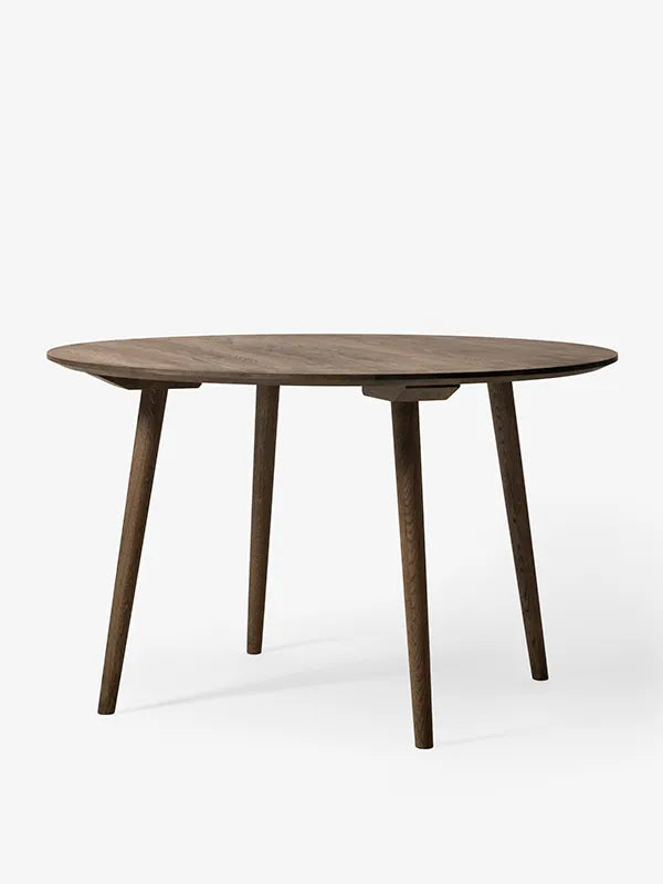 In Between Bord SK4 fra &Tradition