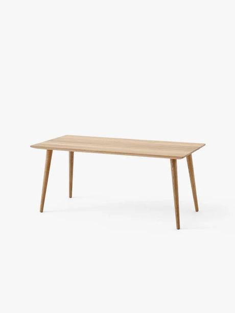 In Between Bord SK23 fra &Tradition - Olieret eg - Jacobsen Plus