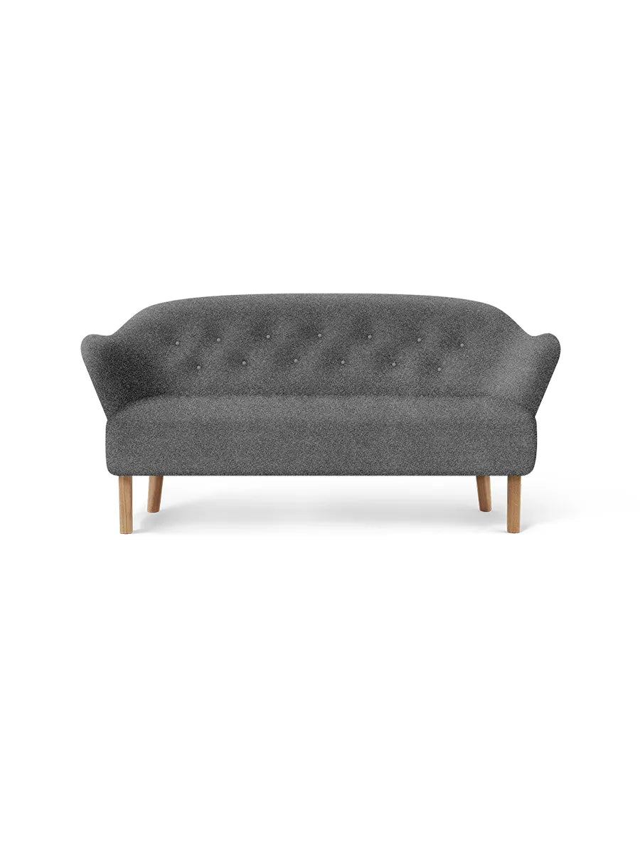Ingeborg Sofa fra Audo Copenhagen - Stof / Sacho Nara, 002 / Eg - Jacobsen Plus