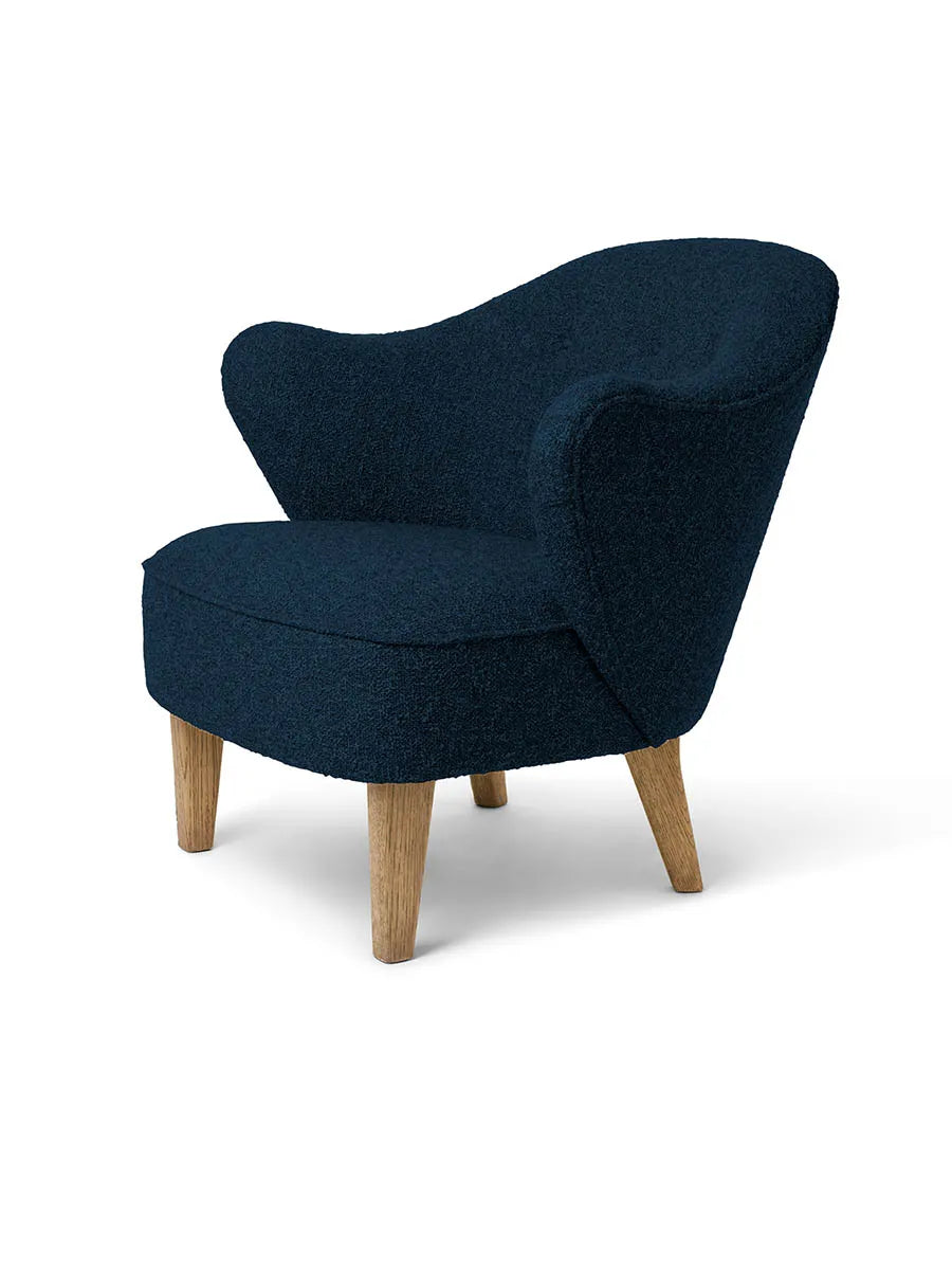 Ingeborg Lænestol fra Audo Copenhagen - Stof / Sacho Zero, 006 / Eg - Jacobsen Plus