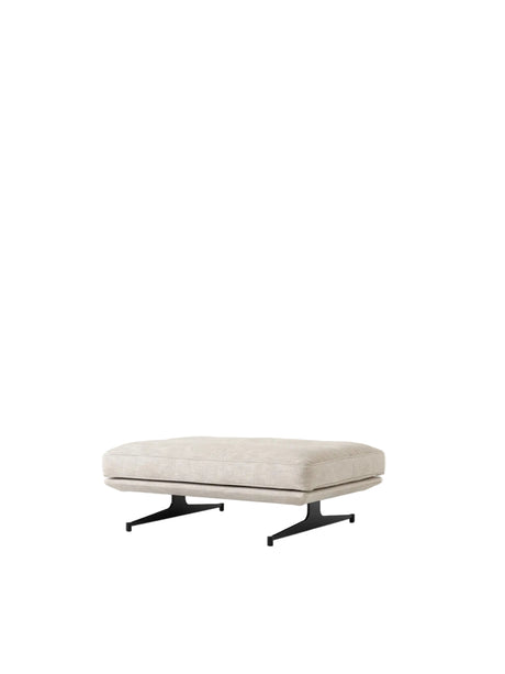 Inland AV32 Pouf fra &Tradition - Clay 0011 - sort stel - Jacobsen Plus