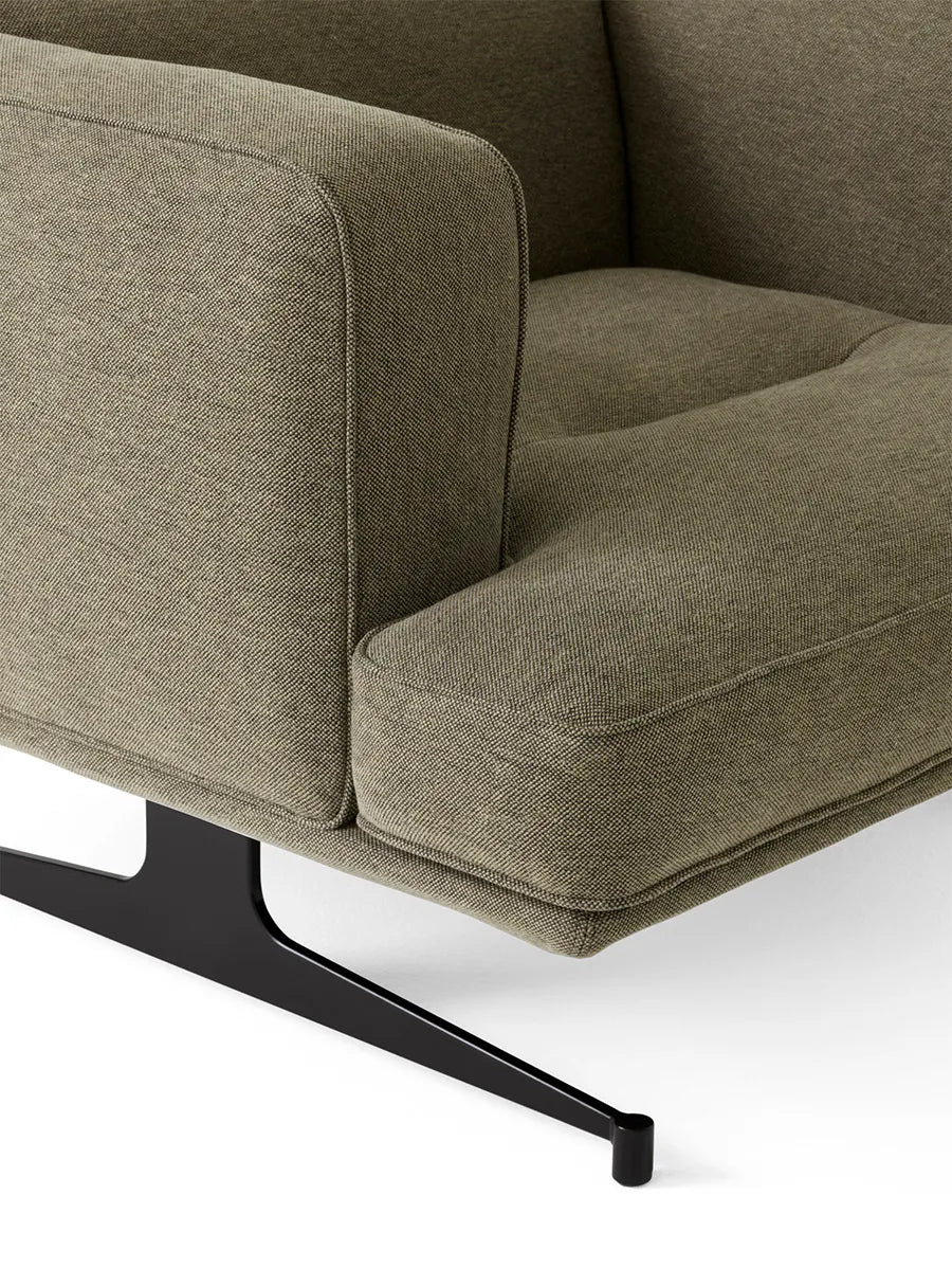 Inland AV21 Lounge Chair fra &Tradition