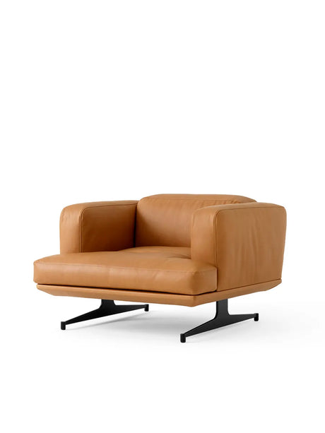 Inland AV21 Lounge Chair fra &Tradition - Noble Cognac Læder - Jacobsen Plus