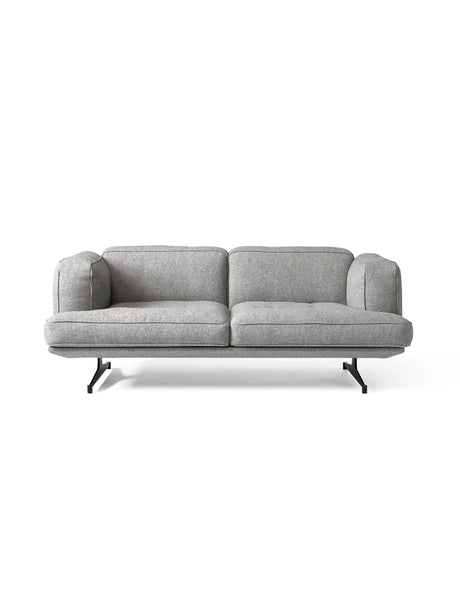 Inland AV22 sofa fra &Tradition - Noble Cognac Læder - Jacobsen Plus