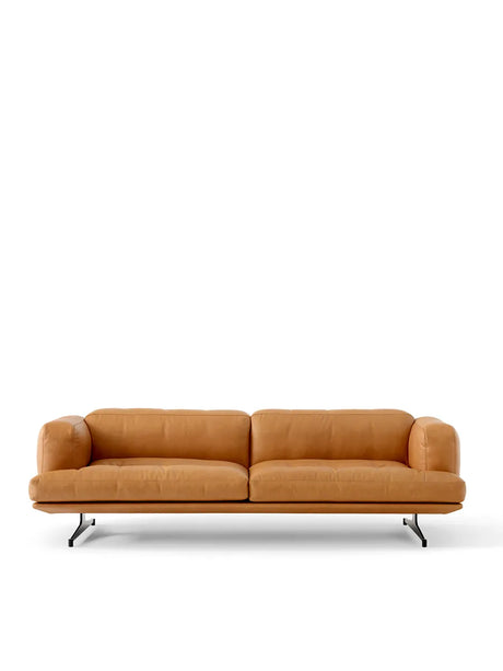 Inland AV23 Sofa fra &Tradition - Noble Cognac Læder - Jacobsen Plus