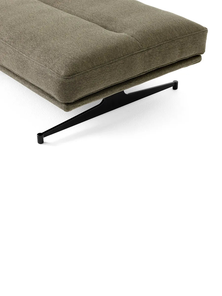 Inland AV32 Pouf fra &Tradition