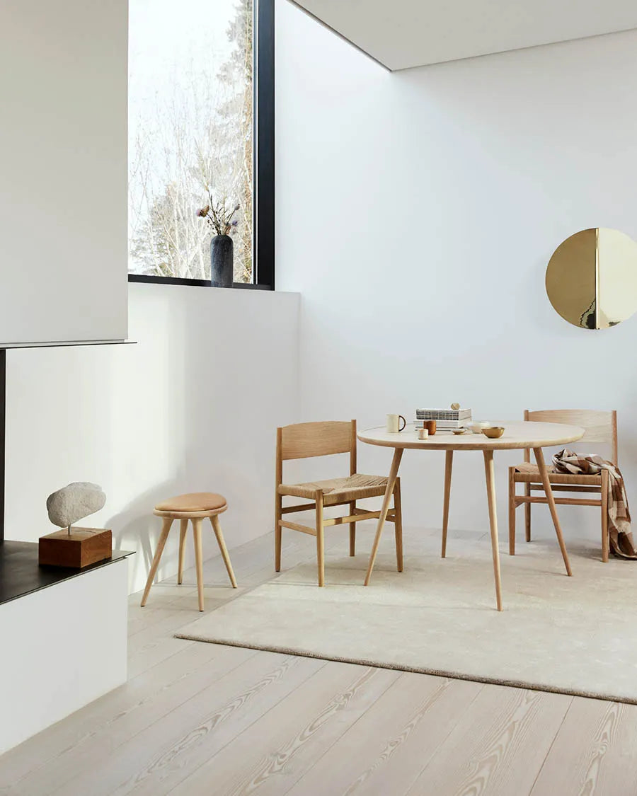 Nestor stol, mat lakeret eg fra Mater