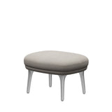 Ro Skammel m. stel i aluminium fra Fritz Hansen - Hallingdal - 103 Light Grey - Jacobsen Plus