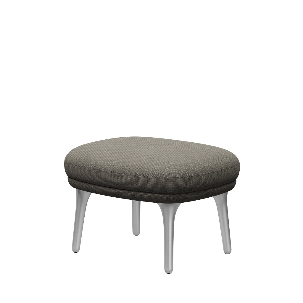 Ro Skammel m. stel i aluminium fra Fritz Hansen - Hallingdal - 123 Beige - Jacobsen Plus