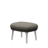 Ro Skammel m. stel i aluminium fra Fritz Hansen - Hallingdal - 123 Beige - Jacobsen Plus