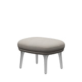 Fri Skammel m. stel i aluminium fra Fritz Hansen - Hallingdal - 103 Light Grey - Jacobsen Plus