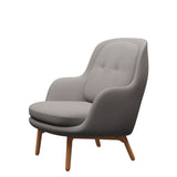 Fri Lænestol m. stel i eg fra Fritz Hansen - Christianshavn - 1121 Beige - Jacobsen Plus