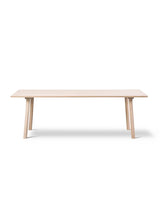 Taro Spisebord fra Fredericia Furniture - Model 6106 - L: 220 cm / Eg sæbe - Jacobsen Plus