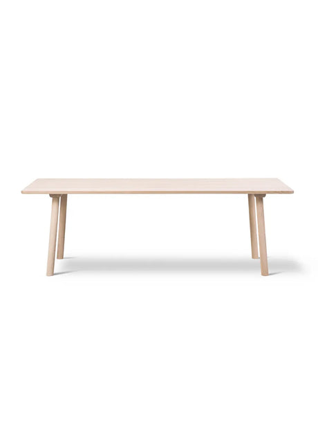 Taro Spisebord fra Fredericia Furniture - Model 6106 - L: 220 cm / Eg sæbe - Jacobsen Plus