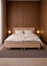 Jacobsen Plus Beds – Kontinental seng, Sand - 1 - Jacobsen Plus