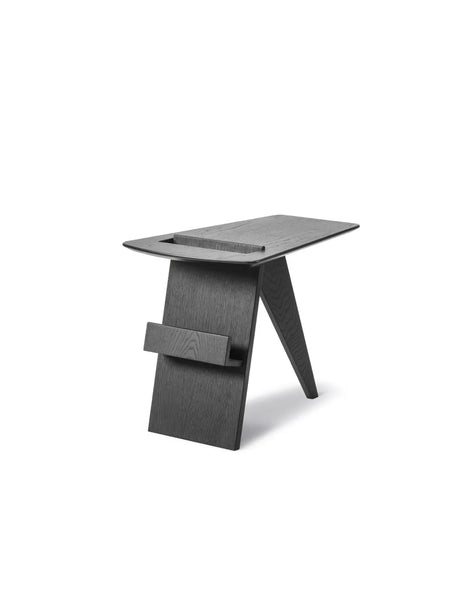 Risom Magazine Table fra Fredericia Furniture - Eg lak - Jacobsen Plus