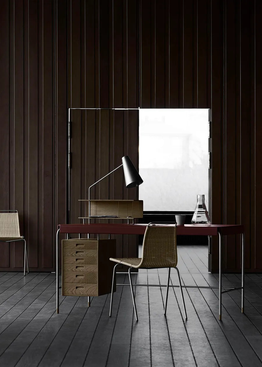 AJ52 Society Table fra Carl Hansen & Søn