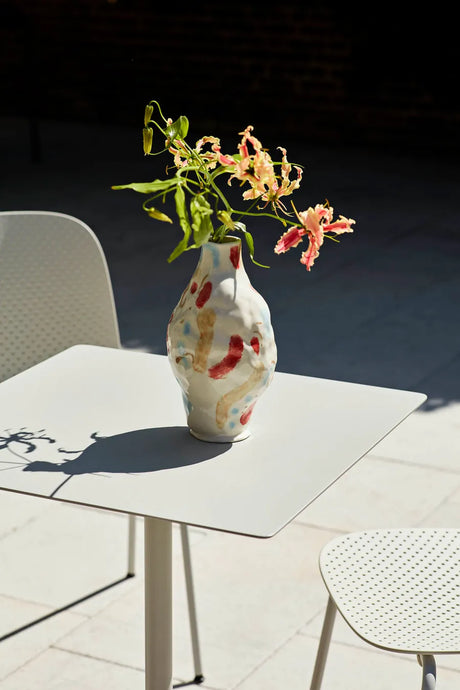 Jessica Hans vase fra Hay - Miró - Jacobsen Plus