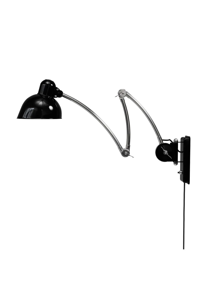 Kaiser Idell 6559-W væglampe fra Fritz Hansen