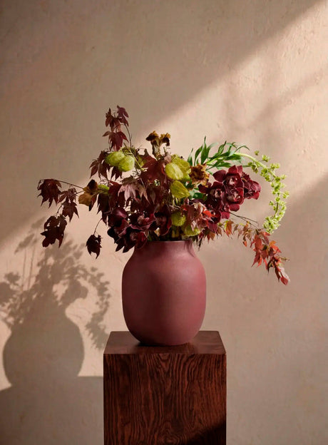 Kähler - Studio Omaggio Vase, bordeaux - H20 cm - Jacobsen Plus