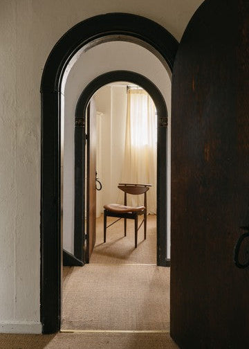 Karmstolen, ask klar olie af Finn Juhl - 1 - Jacobsen Plus