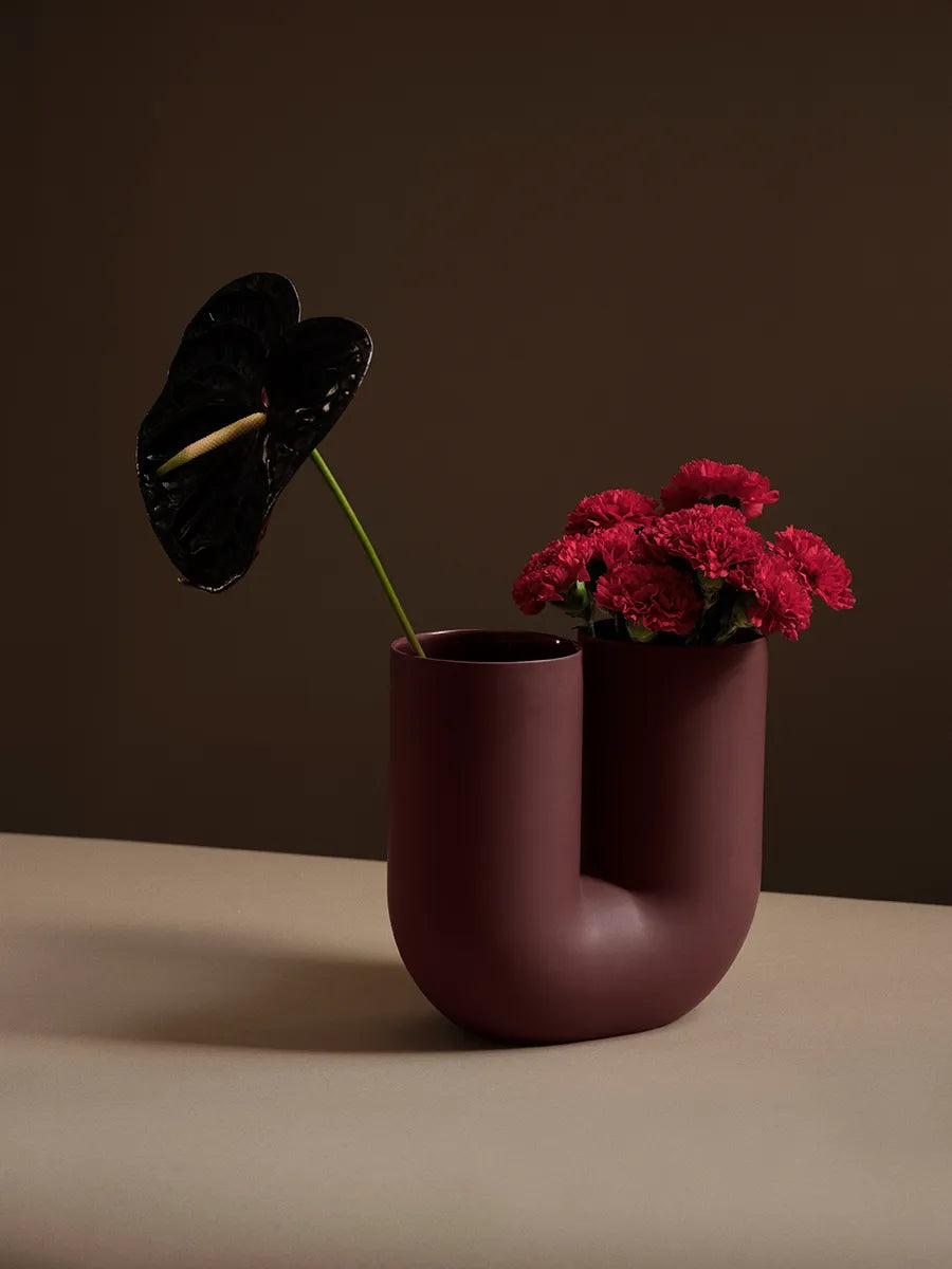 Kink Vase, deep red fra Muuto - 3 - Jacobsen Plus