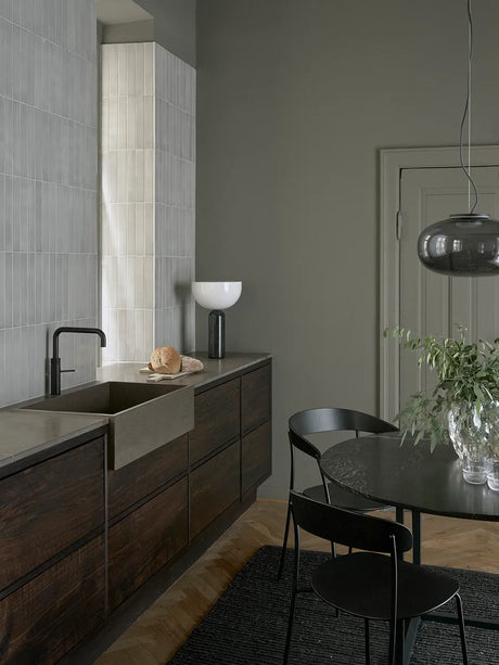 Kizu Bordlampe Large, Black Marble fra New Works - 3 - Jacobsen Plus