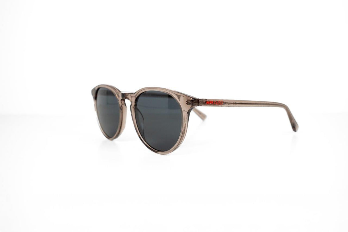 LEO x MW solbriller New Depp, Limited Edition, deep green fra LEOObjects - 3 - Jacobsen Plus
