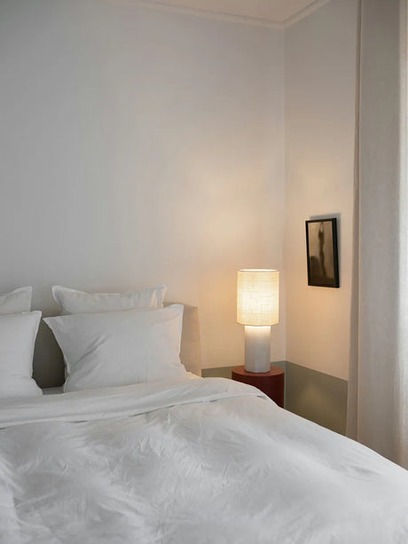 The Eight Over Eight Lamp Small, white marble fra Louise Roe - 2 - Jacobsen Plus