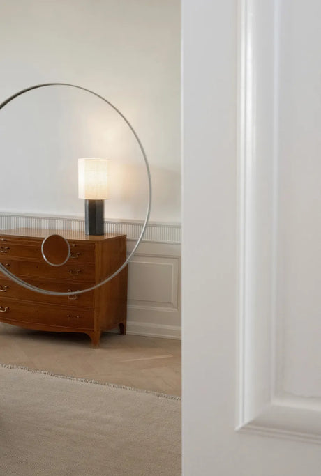 The Eight Over Eight Lamp Small, grey marble fra Louise Roe - Brass - Jacobsen Plus
