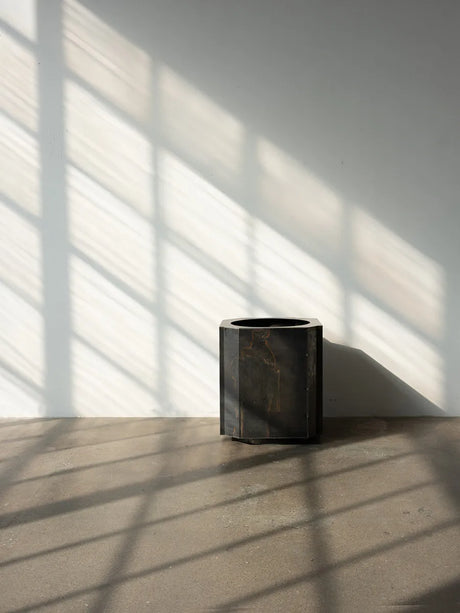 Funki Pot, medium fra Louise Roe - Brushed aluminium - Jacobsen Plus