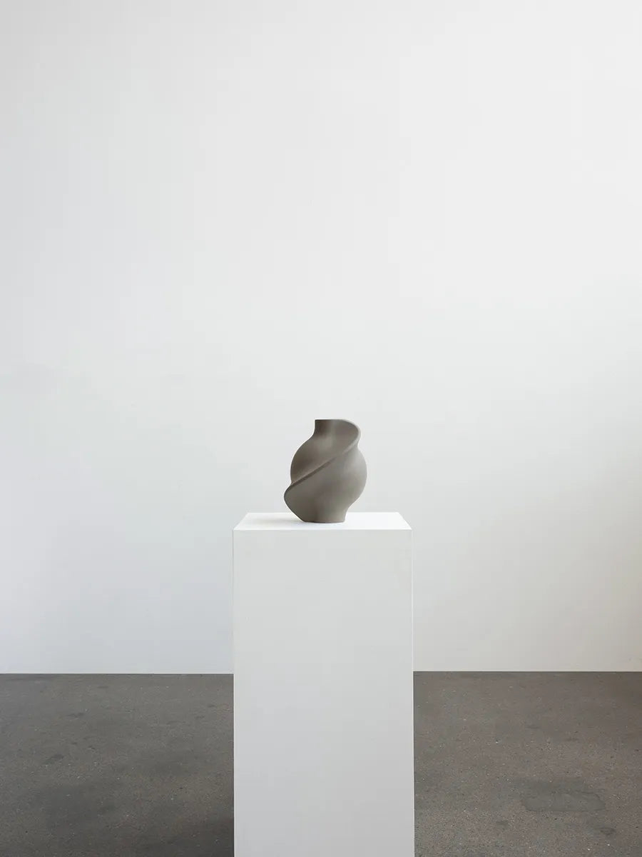 Pirout Vase 01, ceramic fra Louise Roe - 7 - Jacobsen Plus