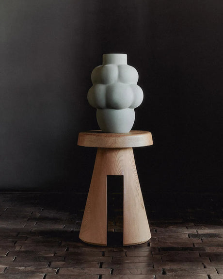 Balloon Vase 04, ceramic fra Louise Roe - Sanded Ocker - Jacobsen Plus