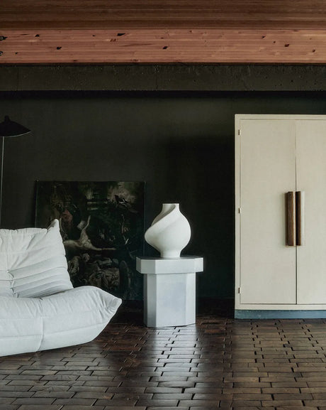 Pirout Vase 02, ceramic fra Louise Roe - Sanded Grey - Jacobsen Plus