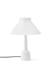 Lille Esben Klint bordlampe fra Lyngby Porcelæn
