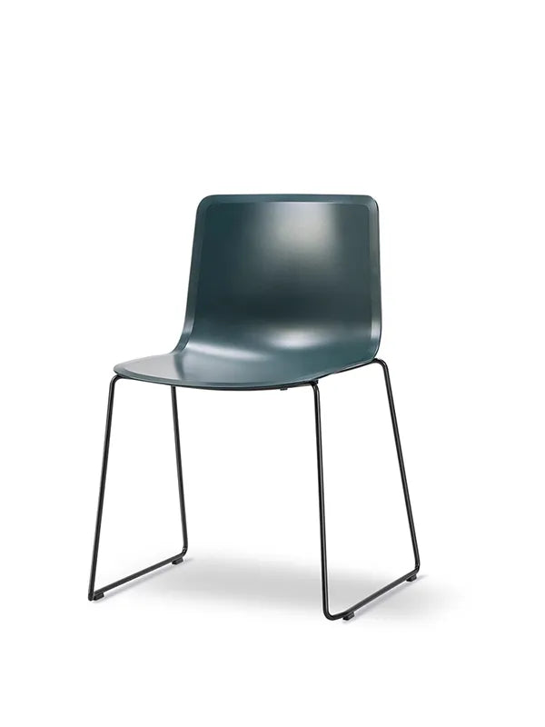Pato Stol, medestel fra Fredericia Furniture - Ancient green / Krom - Jacobsen Plus