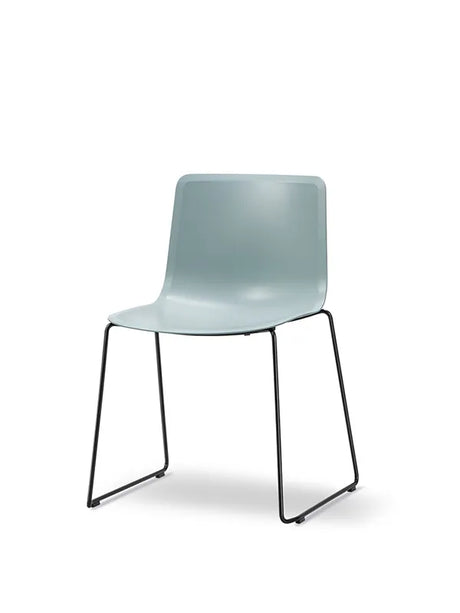 Pato Stol, medestel fra Fredericia Furniture - Ocean / Krom - Jacobsen Plus