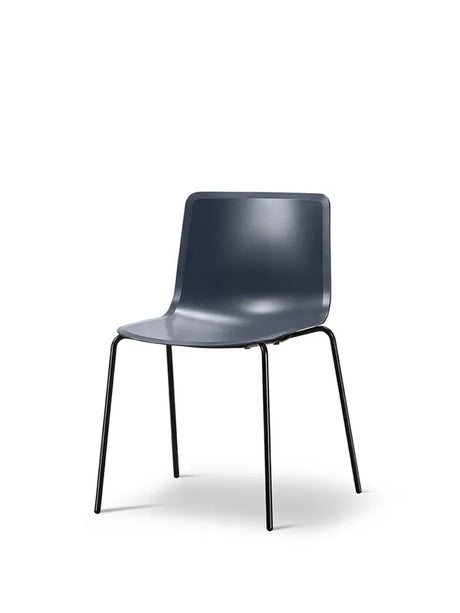 Pato Stol fra Fredericia Furniture - Dark blue / Sort - Jacobsen Plus