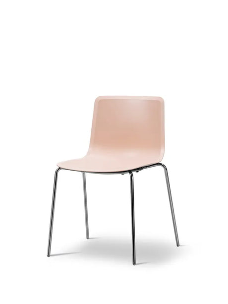 Pato Stol fra Fredericia Furniture - Powder nude / Krom - Jacobsen Plus