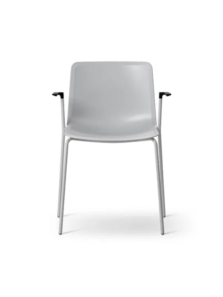 Pato Armstol fra Fredericia Furniture - Quartz grey / Krom - Jacobsen Plus