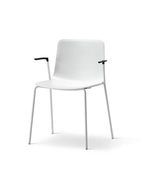 Pato Armstol fra Fredericia Furniture - Quartz grey / Krom - Jacobsen Plus