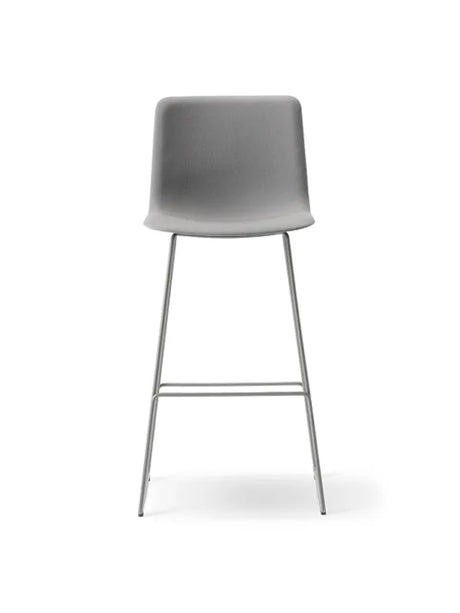 Pato Barstol fra Fredericia Furniture - Quartz grey / Krom - Jacobsen Plus
