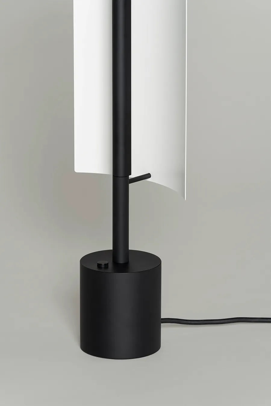 Lámina 45 Bordlampe fra Santa and Cole - 2 - Jacobsen Plus