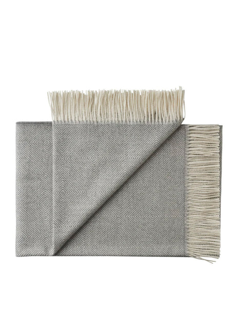 La Paz Plaid, light grey fra Silkeborg Uldspinderi - 1 - Jacobsen Plus