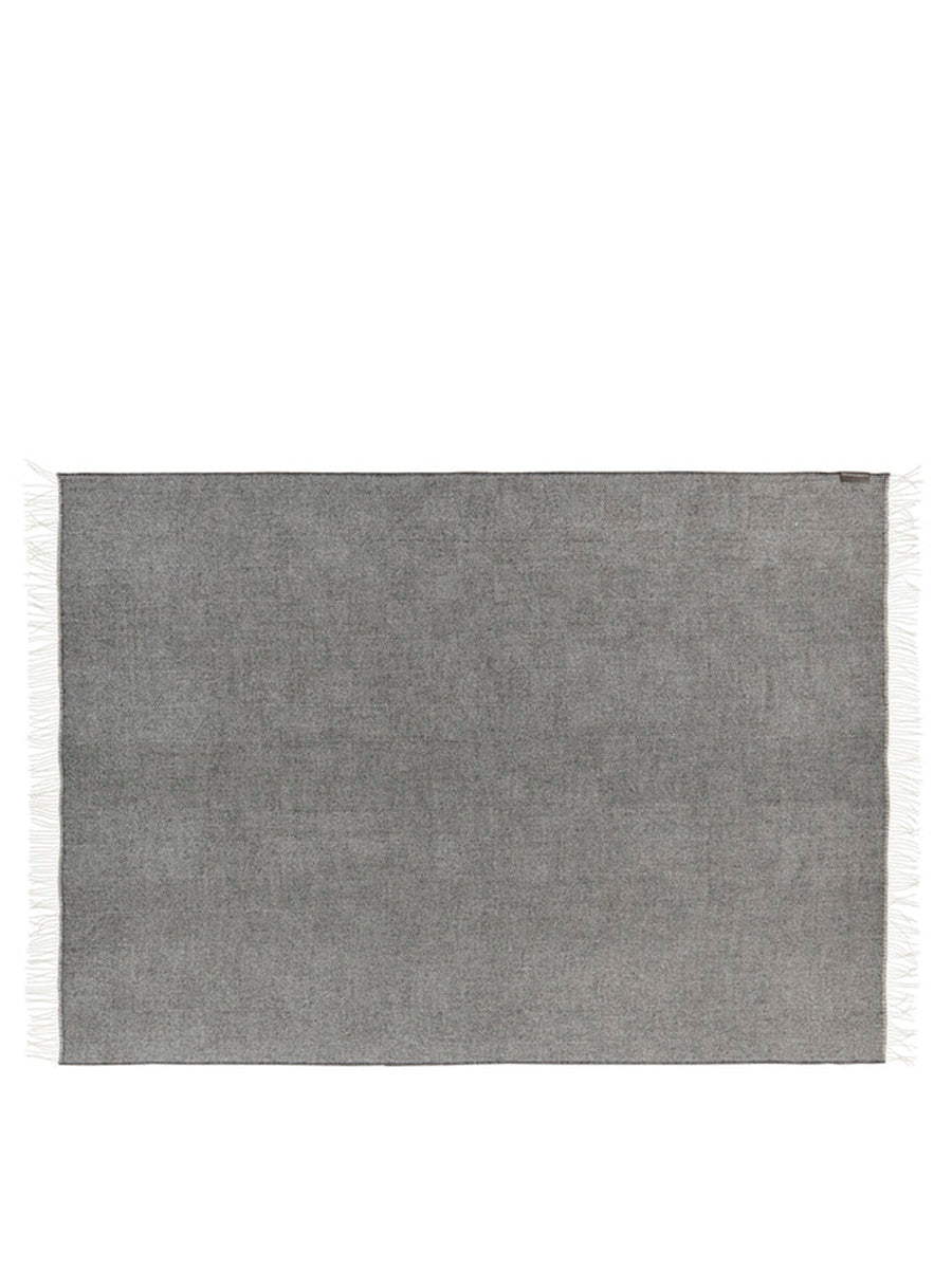 La Paz Plaid, dark grey fra Silkeborg Uldspinderi
