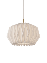Softly Pleated I pendel M messing, hvid fra Le Klint - 1 - Jacobsen Plus