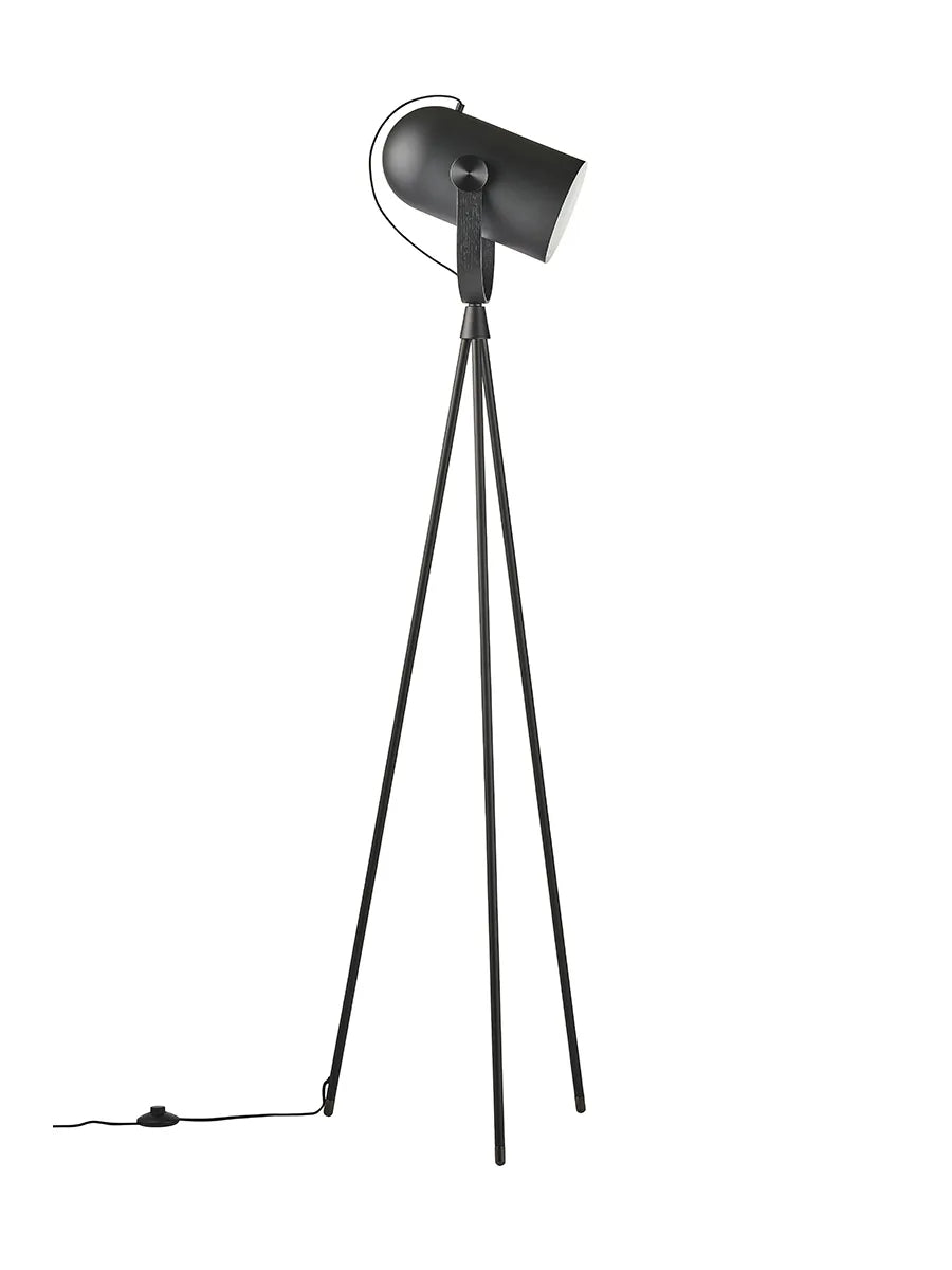 Carronade II Gulvlampe fra Le Klint