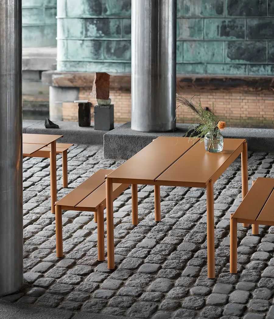 Linear Steel Bench, 110 cm fra Muuto - 2 - Jacobsen Plus